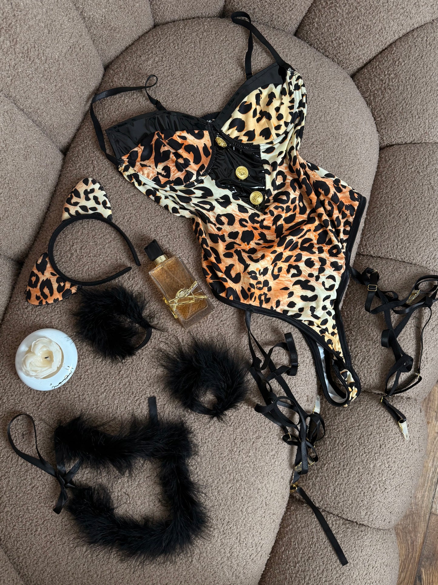 طقم الكات وومن