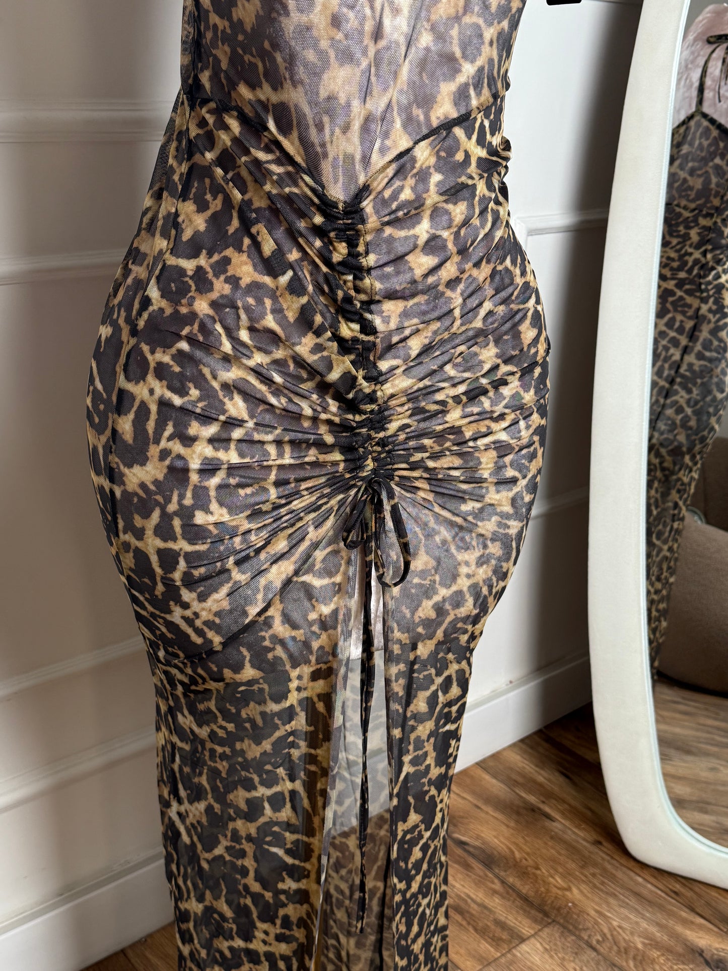 فستان جلامور النمر الطويل