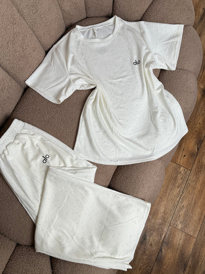 بيجامة alo لامعة