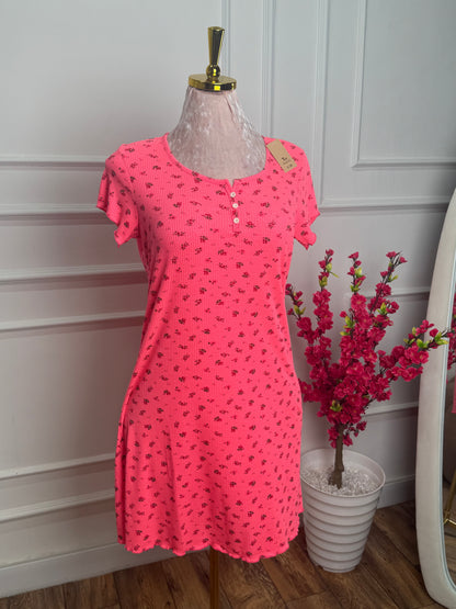فستان صيفي بنقشة الأزهار 🌸👗
