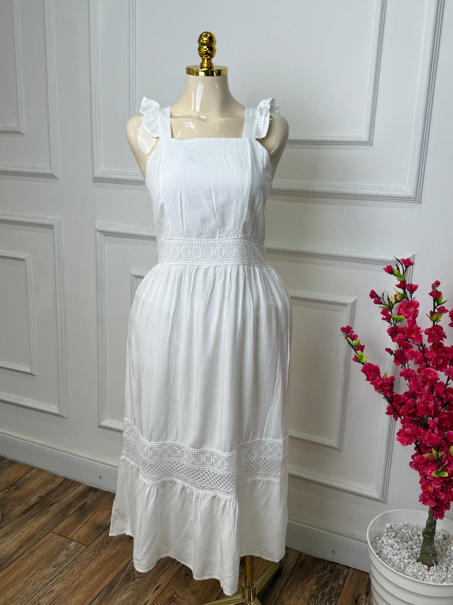 • فستان الحرير 🎀👗