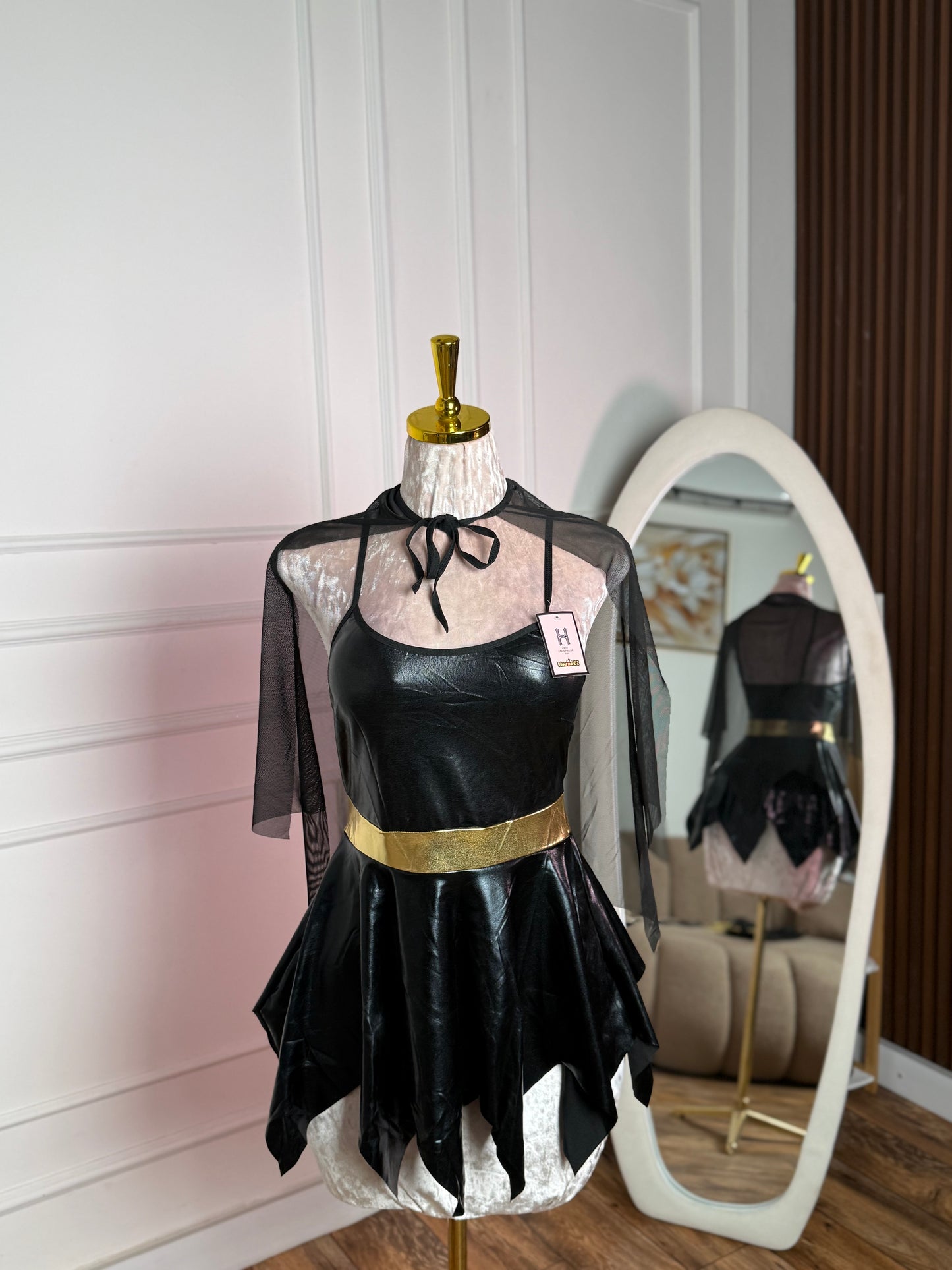 فستان نيرفانا الاسود