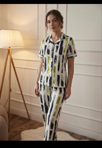 بيجامة فلويد جرافيك