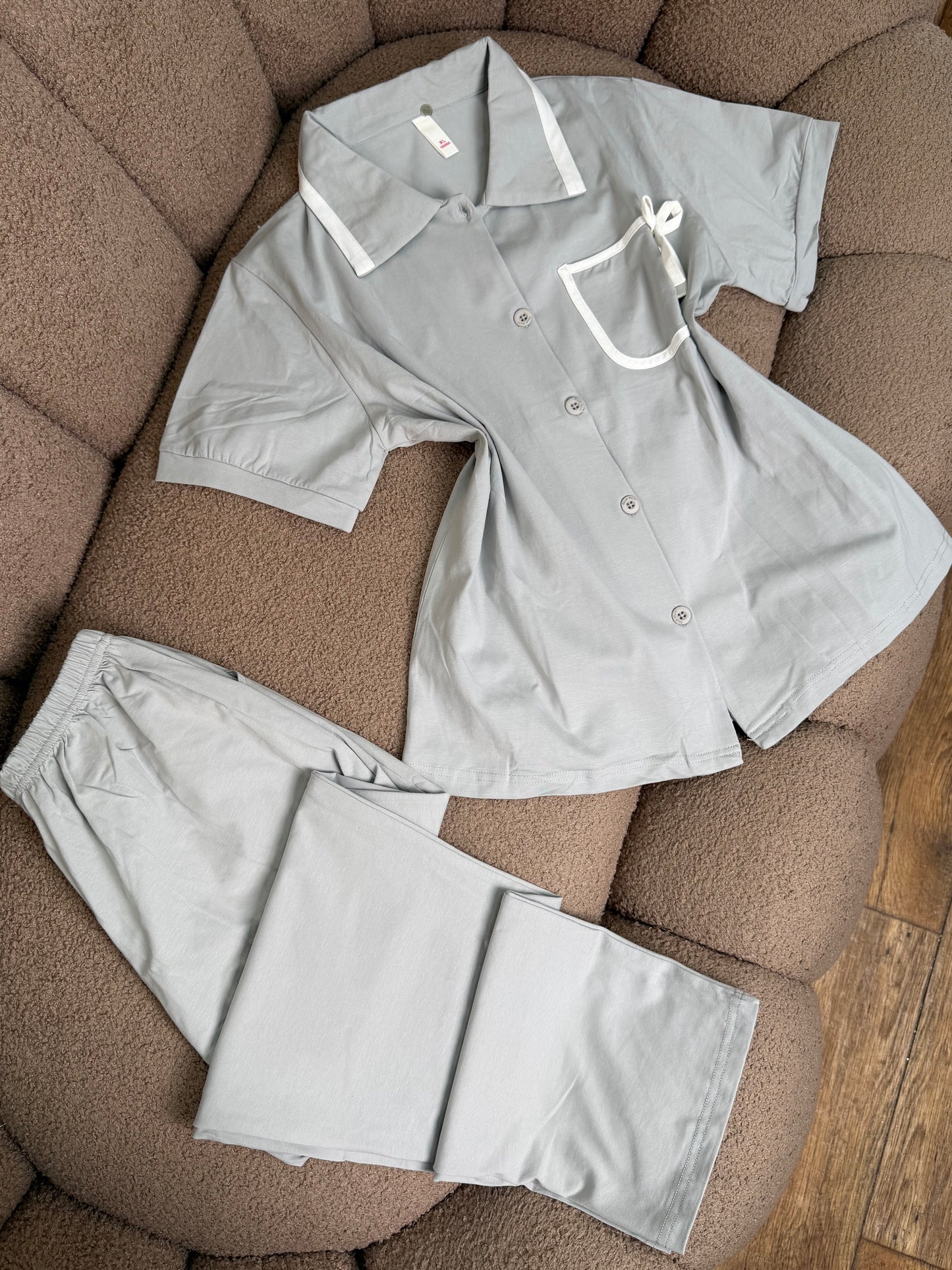 بيجامة العصر الفكتوري