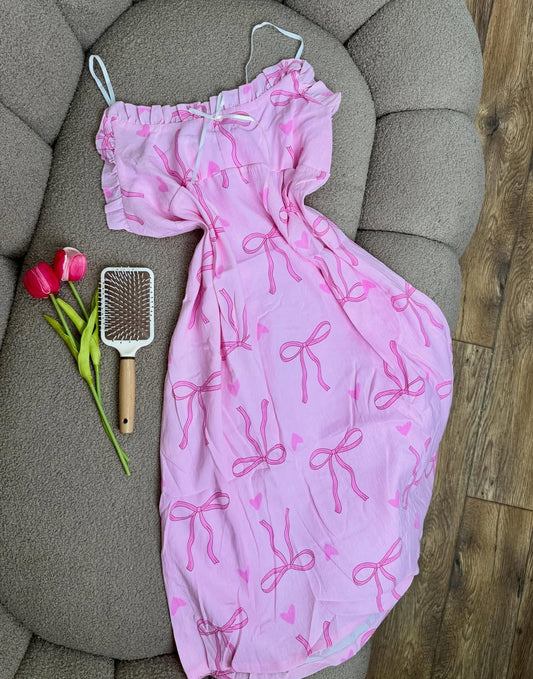 فستان وردي صيفي